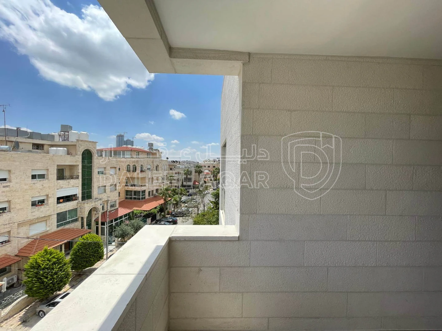 شقة في ام السماق الجنوبي  - 180,000 دأ - صورة 1